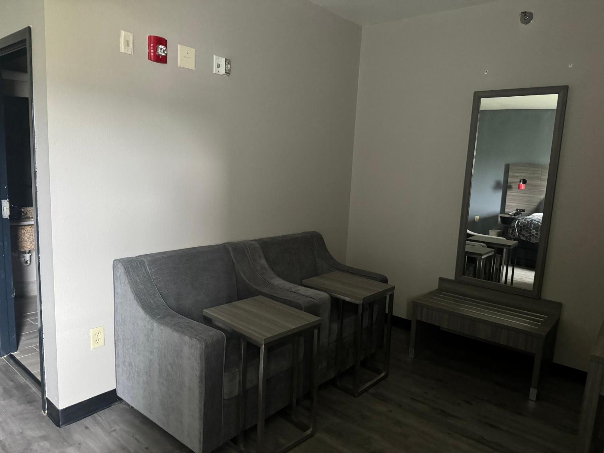 Econo Lodge Inn & Suites Pritchard Road Норт-Литл-Рок Экстерьер фото