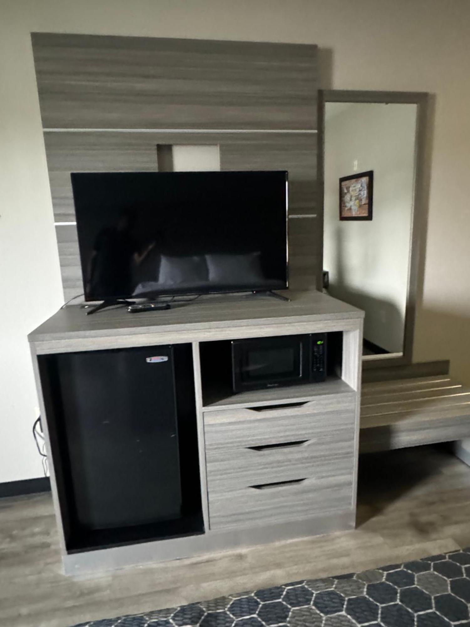 Econo Lodge Inn & Suites Pritchard Road Норт-Литл-Рок Экстерьер фото